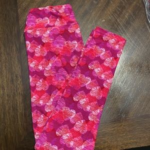 New Lularoe Valentine Leggings OS